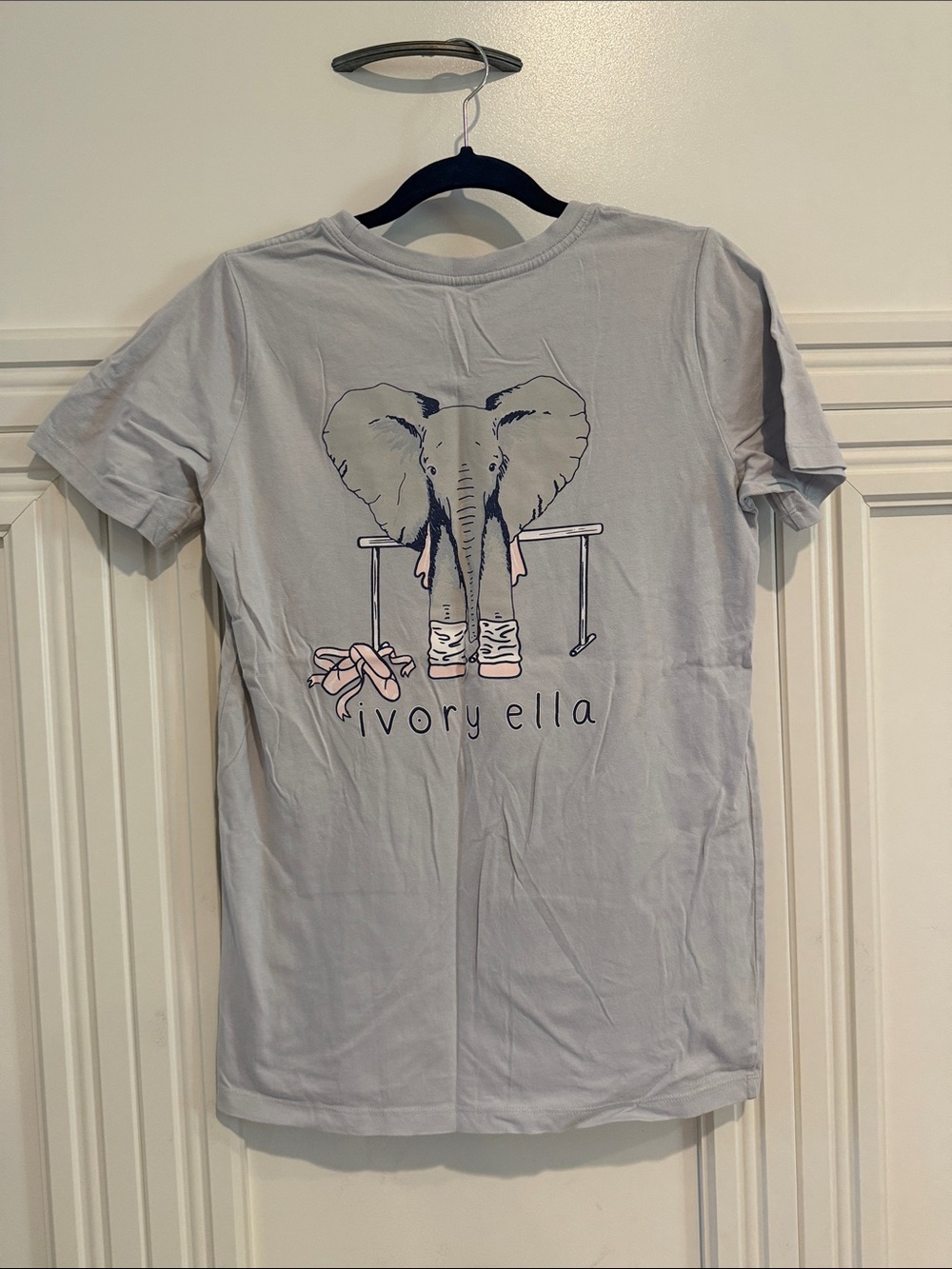 ivory ella Light Gray Tee with Ballet Elephant Graphic S